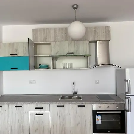 Apartment The Ideal 2 *