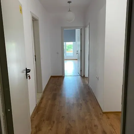 Apartment The Ideal 2 *